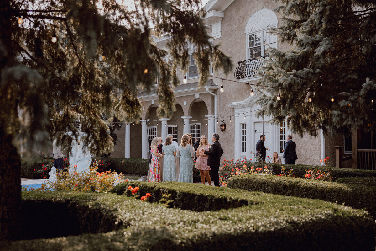 Lehmann-Mansion-Wedding-Photography-by-Megan-Saul-of-Artists-and-Stories (400 of 603)