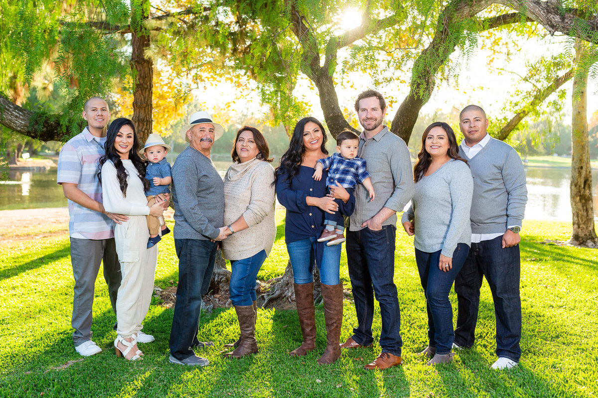 Yorba_Linda_Regional_Park_Family_Session_Vargas-15