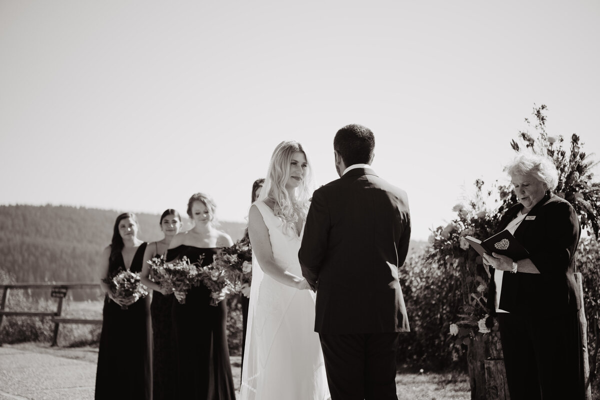 Photographers Jackson Hole capture groom reading vows
