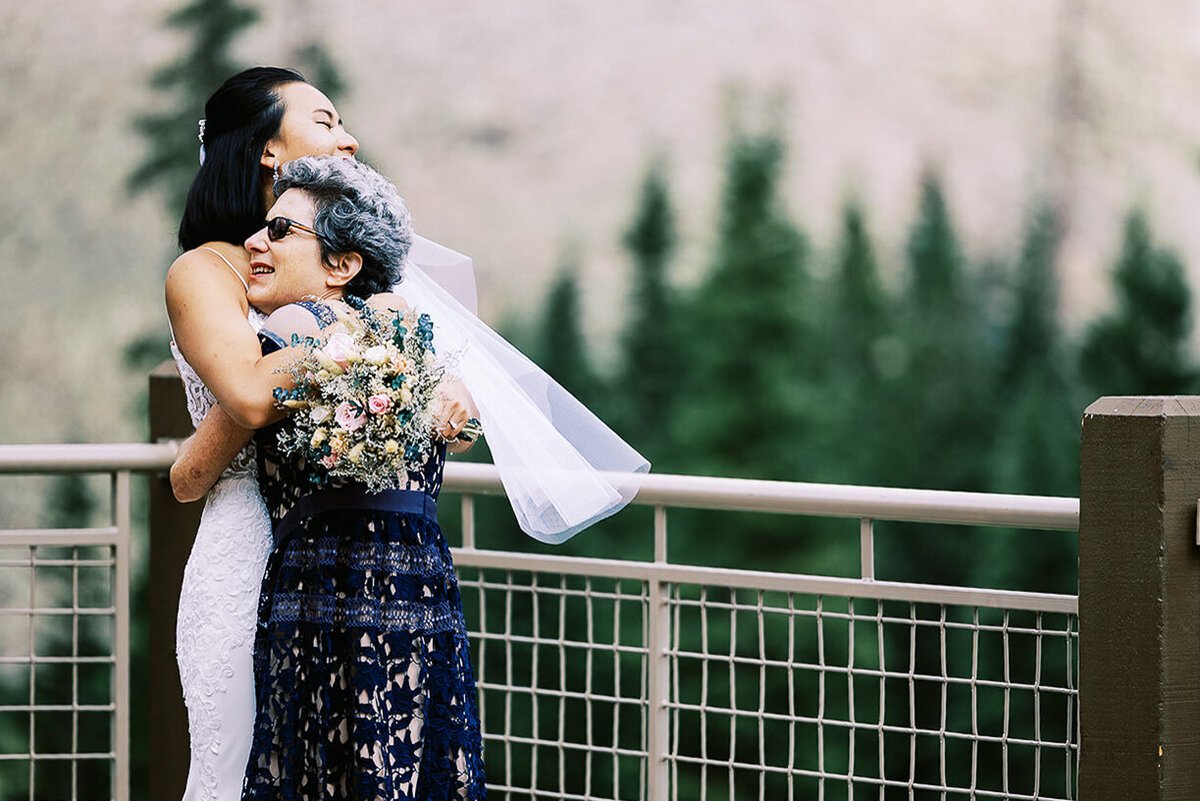 black-mountain-lodge-wedding-photos-dad-7