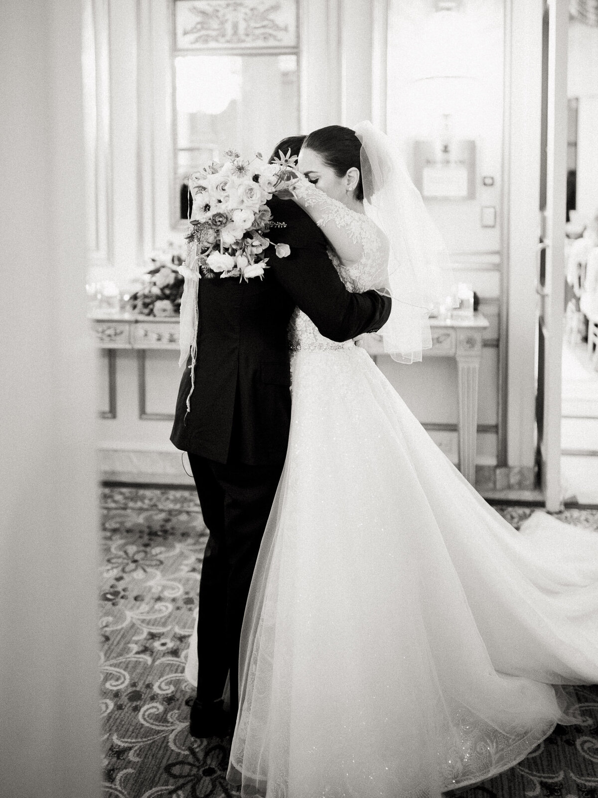 Hanna&JordanWedding_HotelVancouver_9376