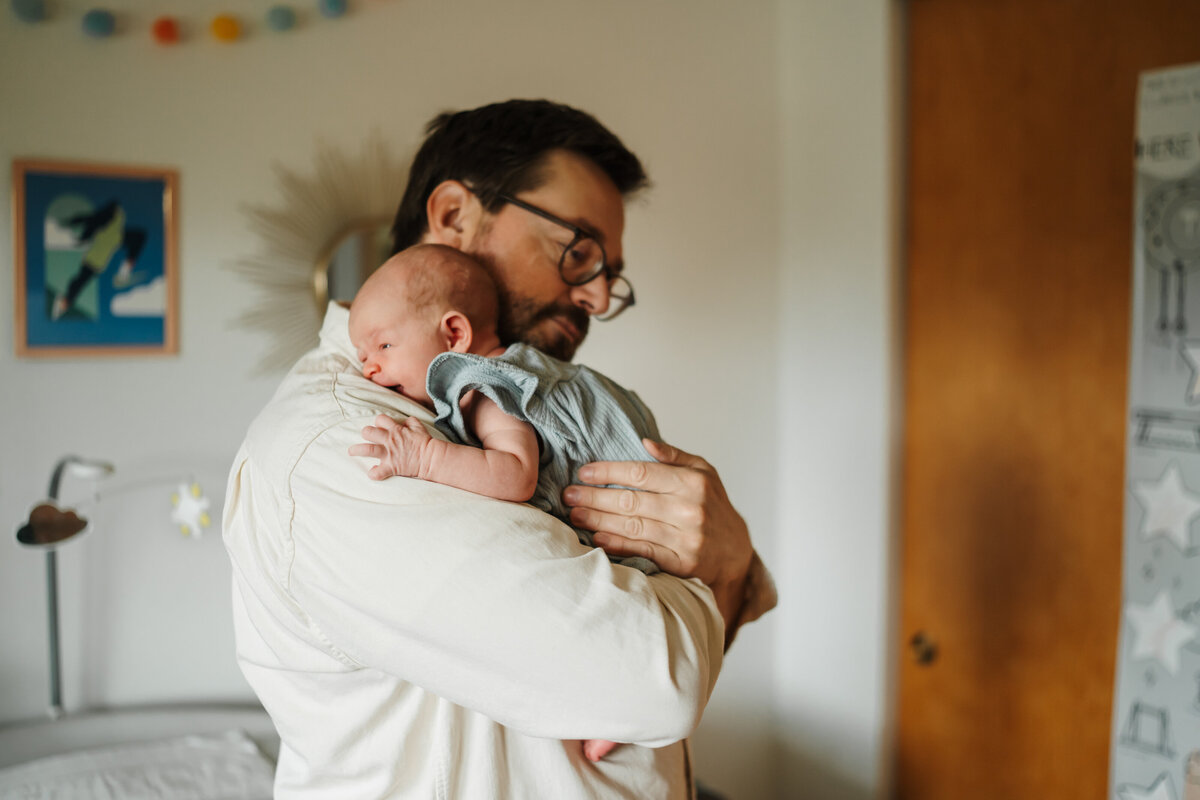 Portland-Newborn-Photos-at-home-499
