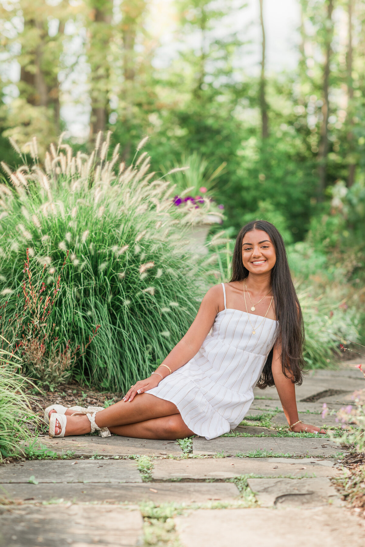LillieMaePhoto-Mya'sSenior-Portraits-14