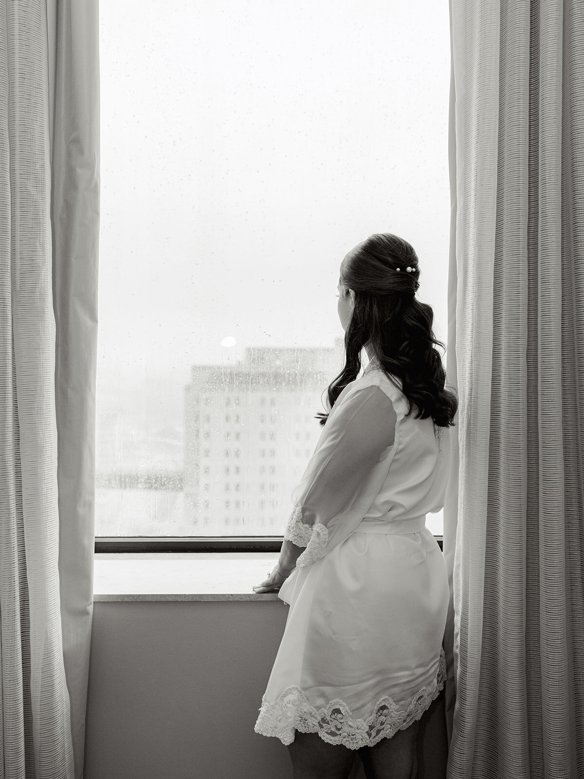2024-04-20_Vittoria+NicholasBertlingWedding_MollyMurphyPhotography-10