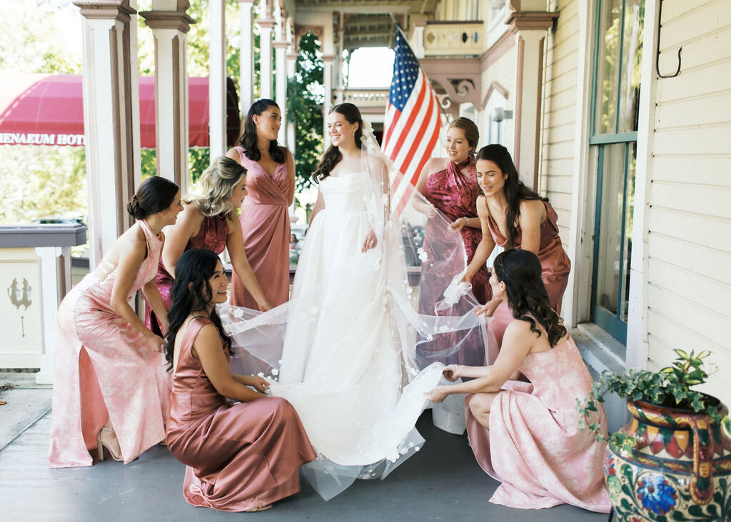 KatieGrahamPhotography_MaxCaroline_SneakPeeks_ChautauquaInstitution_September_2025_08