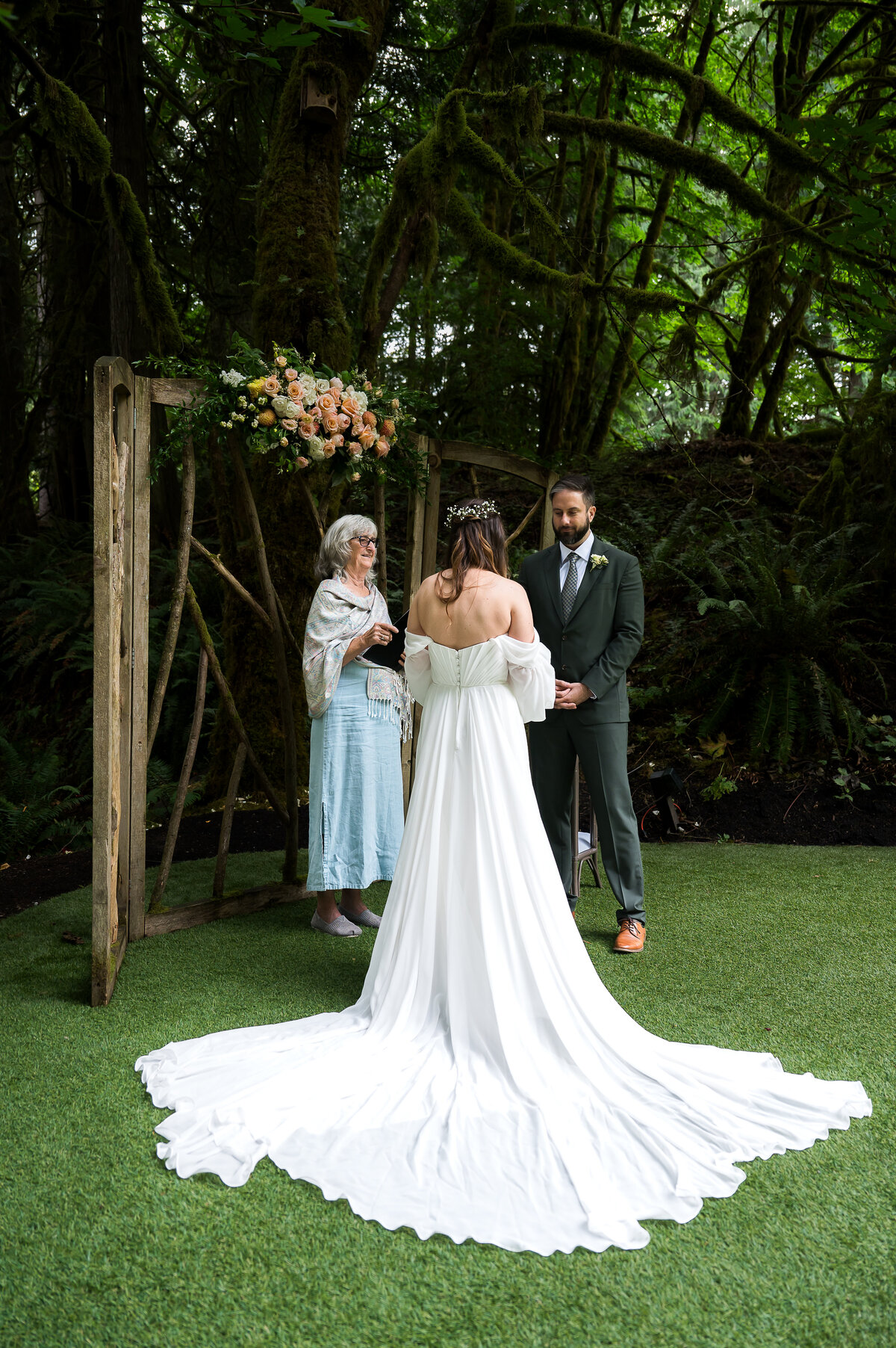 Treehouse Point Issaquah Washington Elopement and Wedding Photographer