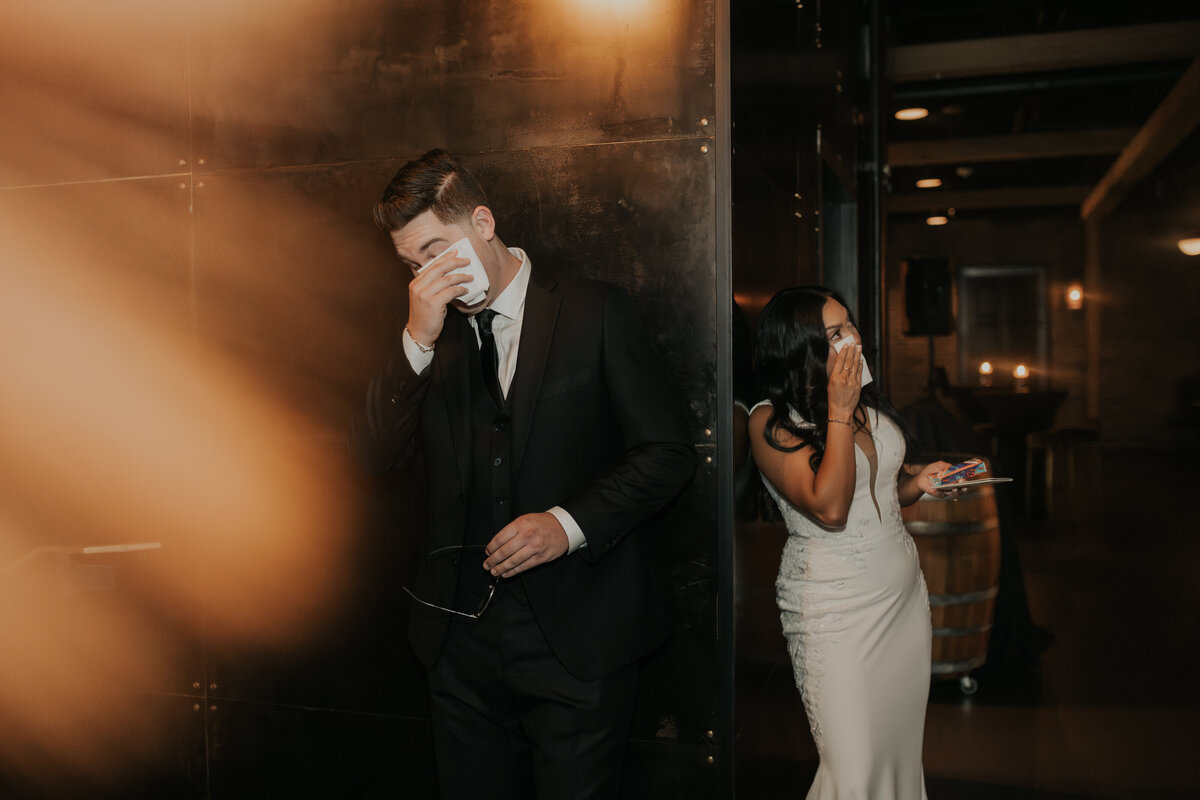jujuphotography-stpetersburgphotographer-weddingphotography-stpetersburgweddingphotographer-urbanstillhouse-ashleyandryan-336