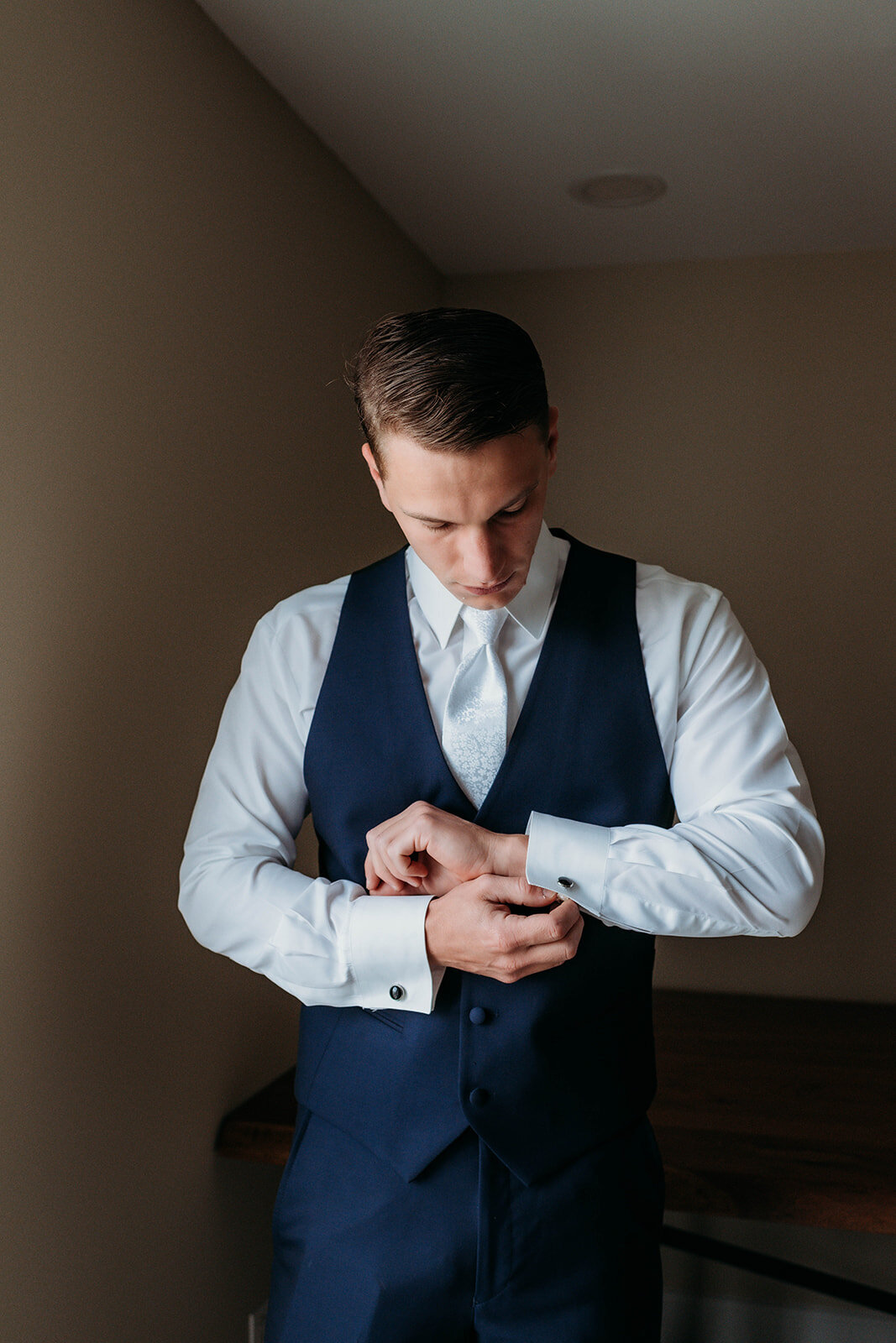 Saint Clair Inn Wedding Groom Michigan Photographer K. E. Rogers Photography-15