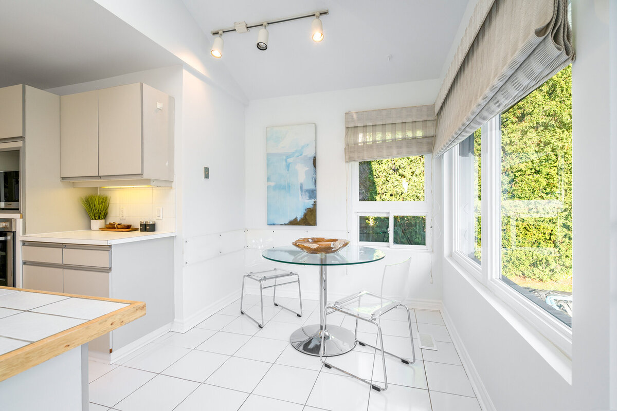 043_Kitchen