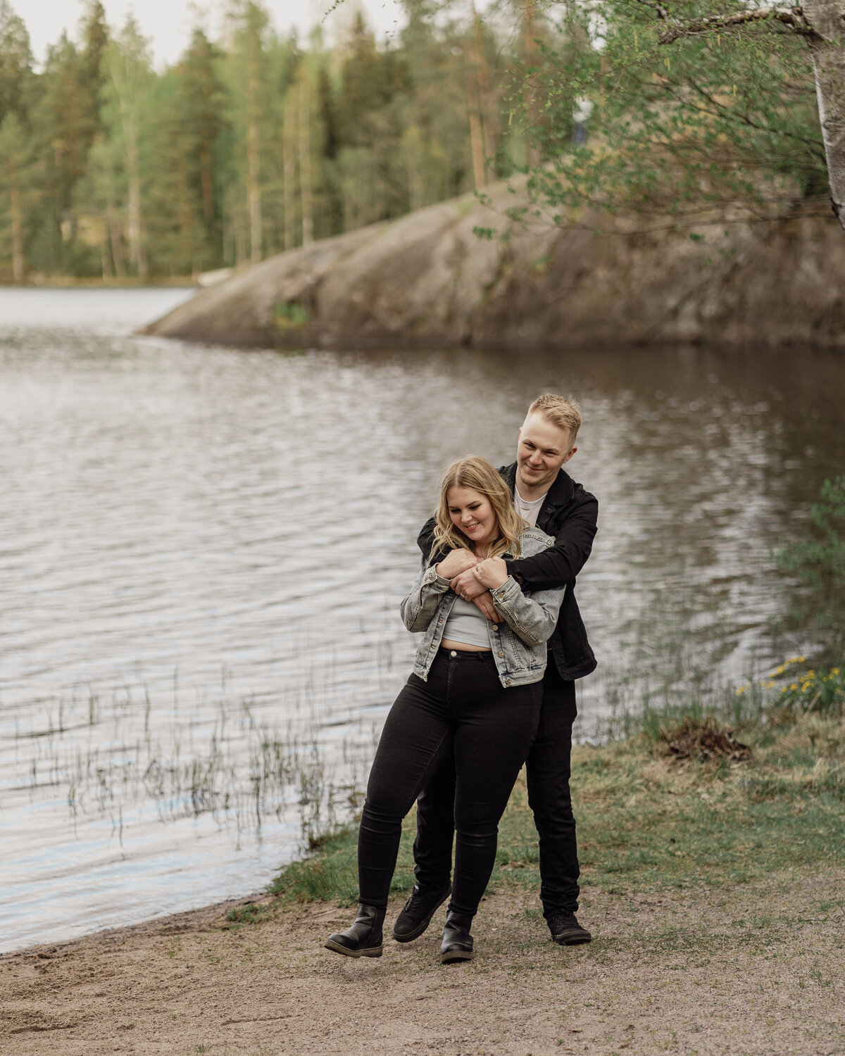 Pariskuntakuvaus Lahti, Hollola, Asikkala, Vääksy, Helsinki, Vantaa, Espoo, Porvoo, Loviisa, Fiskars, Tampere, Turku, häävalokuvaaja, häävalokuvaus Lahti, Parikuvaus Lahti, Päijät-Häme