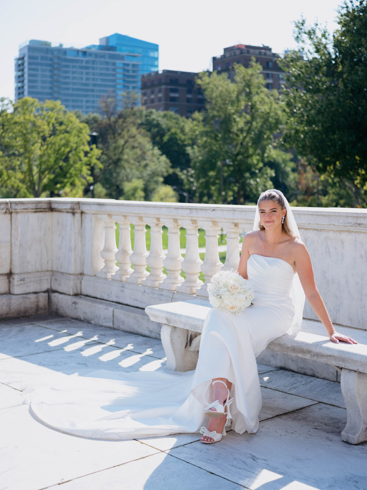 Wedding day portraits at the Cleveland Art Museum