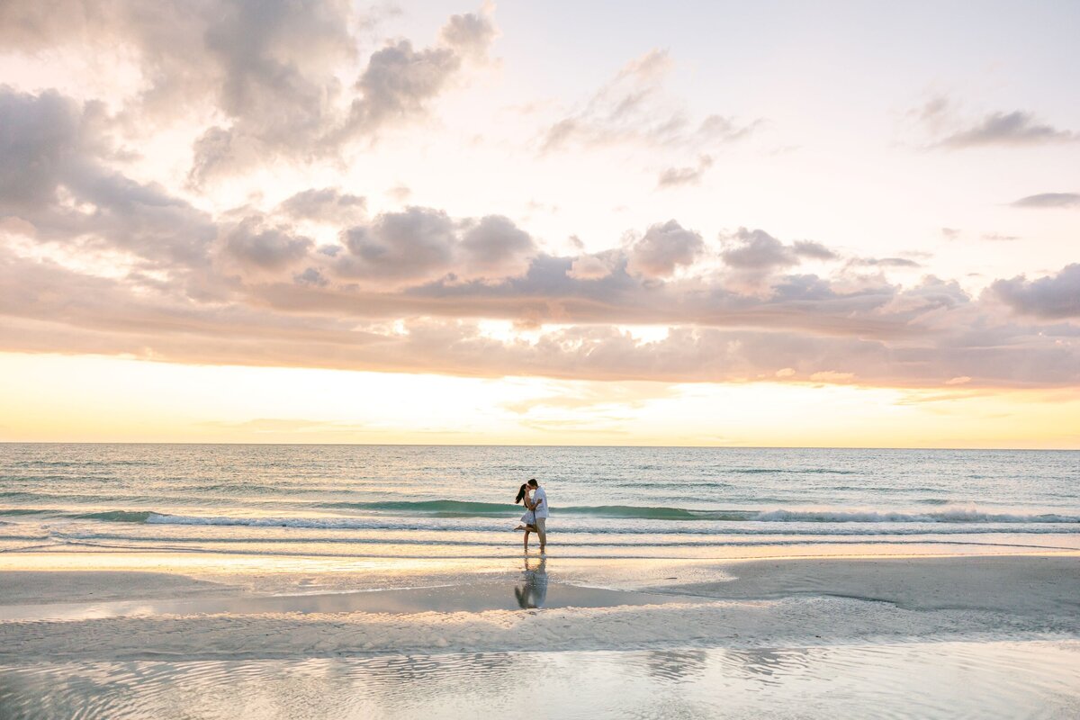 brittany-pannebaker-tampa-florida-destination-wedding-photographer-engagement-alexandcourtney-70