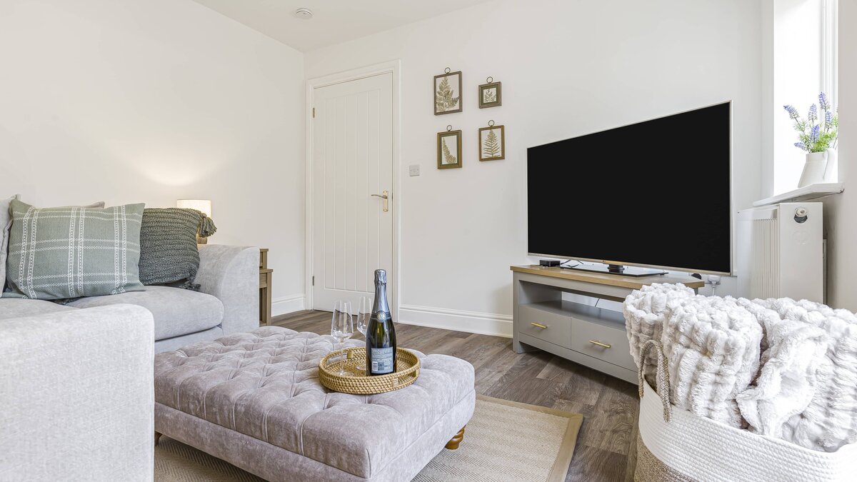The Retreat: Luxury 2 Bedroom Cottage