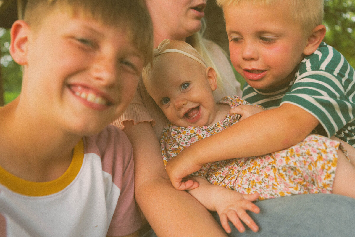 In-Home-Family-Session-With-The-Shultzes230514--0099
