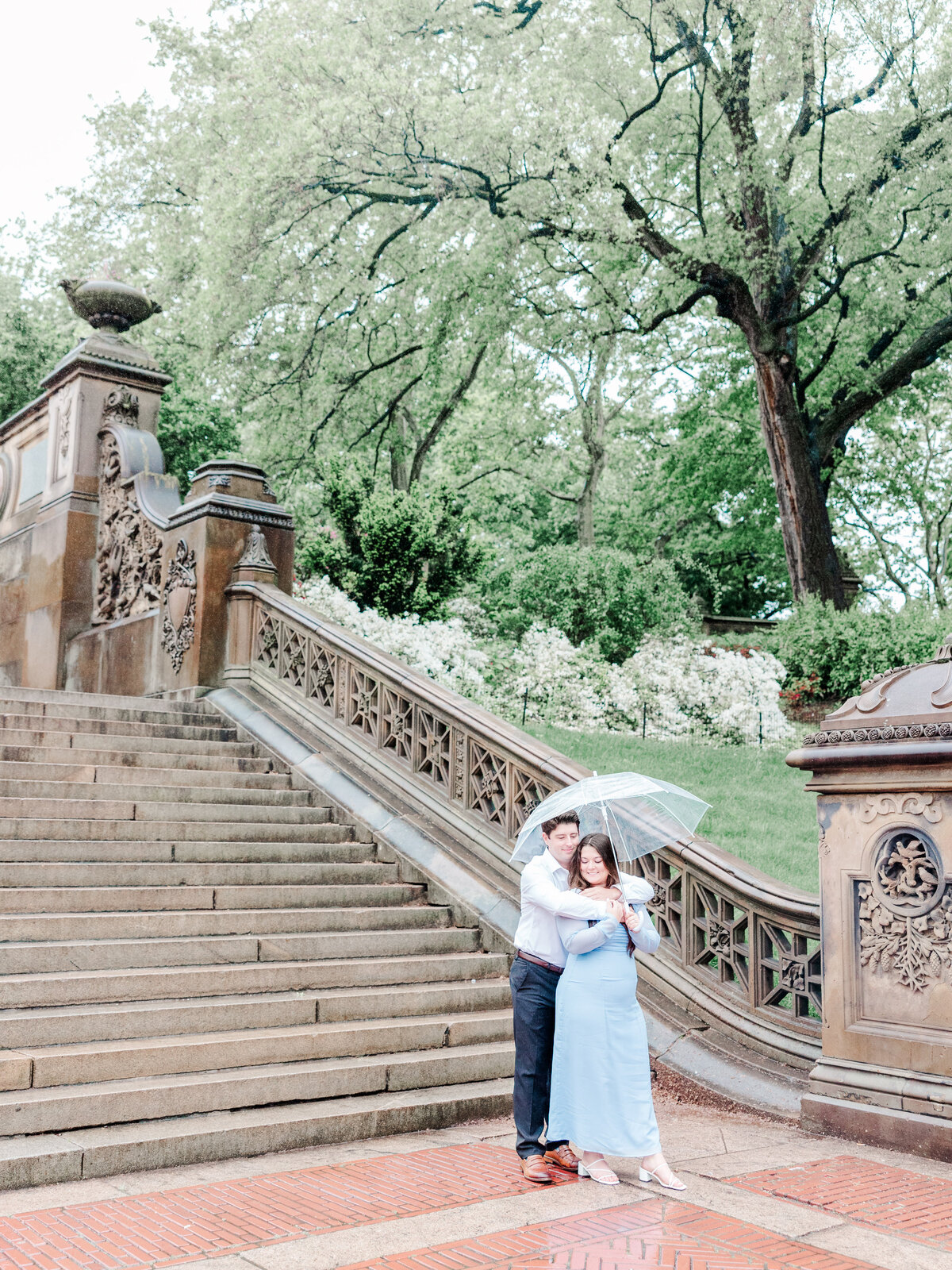 brittany-graf-photography-katie-mattingly-new-york-central-park-public-library-engagement-session-31