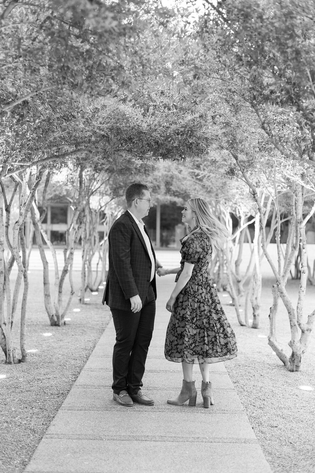 29-texas-spring-engagement-portraits