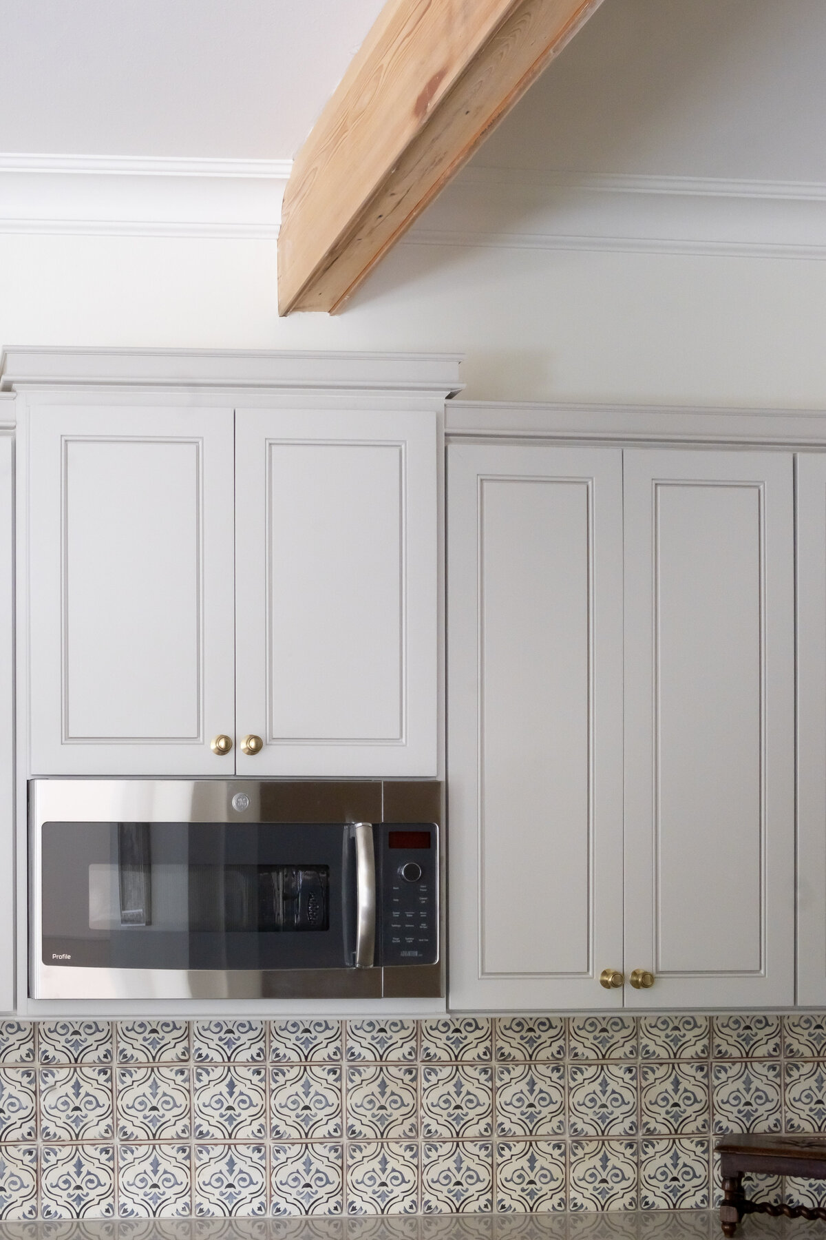 Small_Kitchen_Remodel_Mandeville_LA_Tabarka_Tile_21