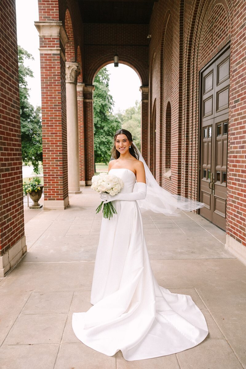 bride-and-groom-portrait-st-benedicts-church-evansville02