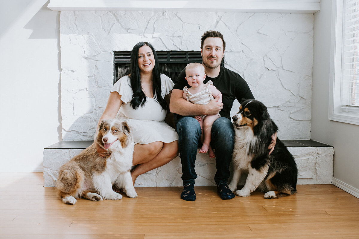 Family-with-aussie-shepards
