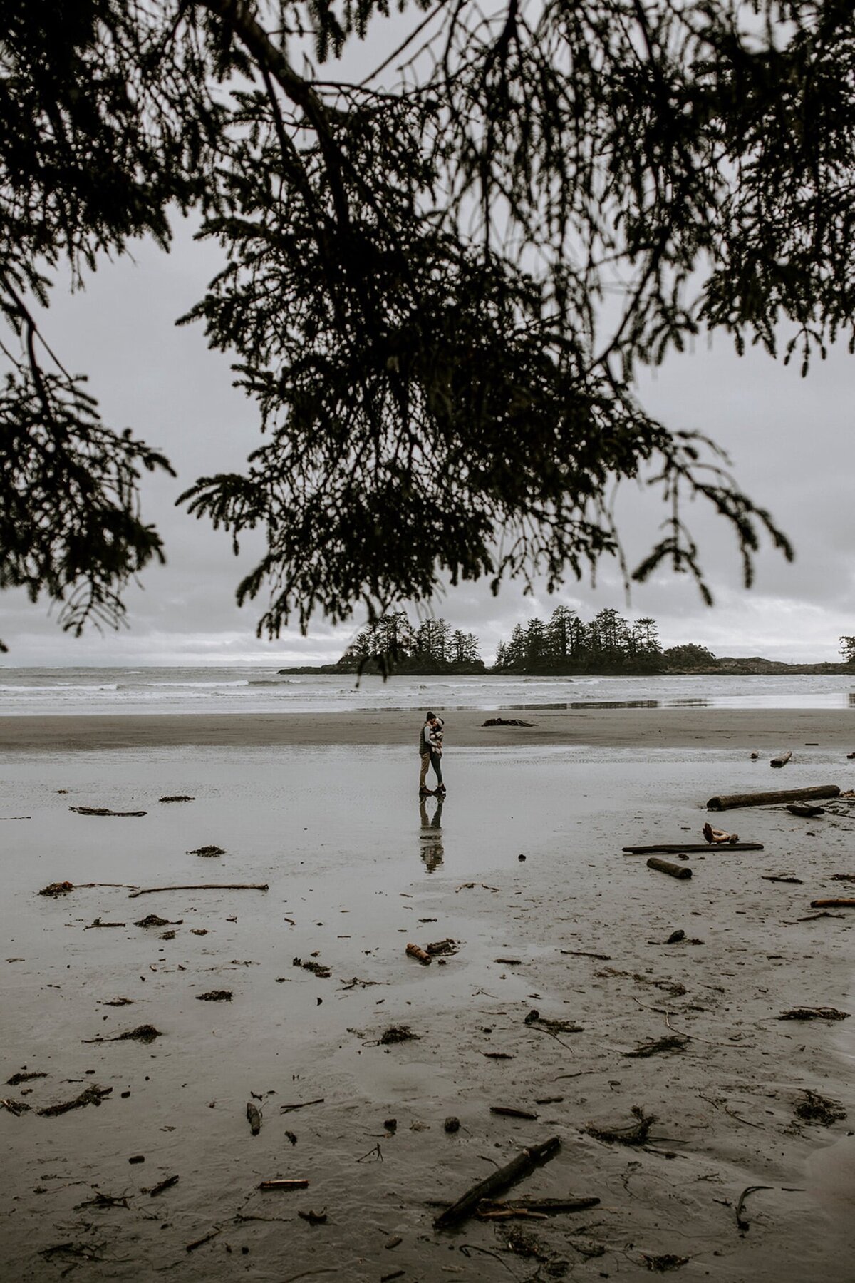 Tofino Wedding and elopement Photographers
