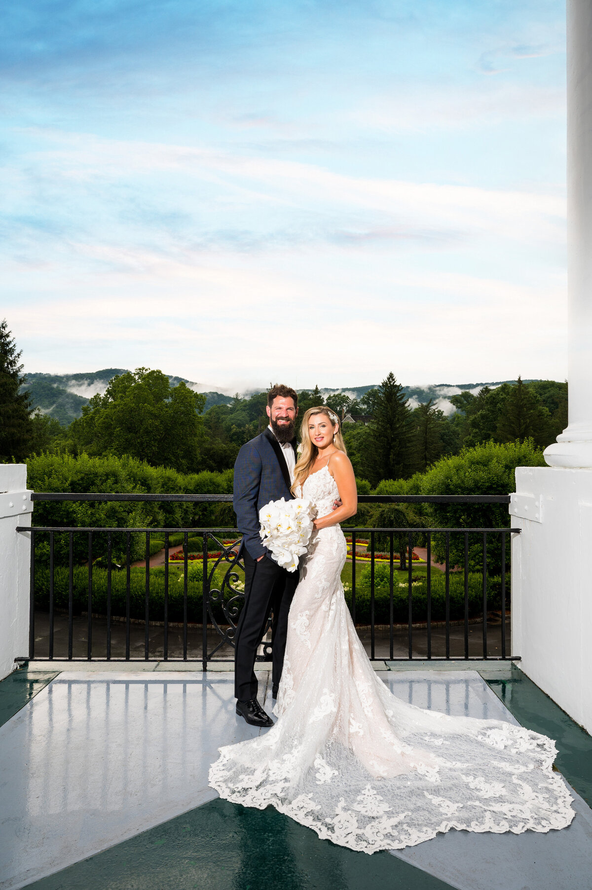 wedding photographer for event at greenbrier resort west virginia
