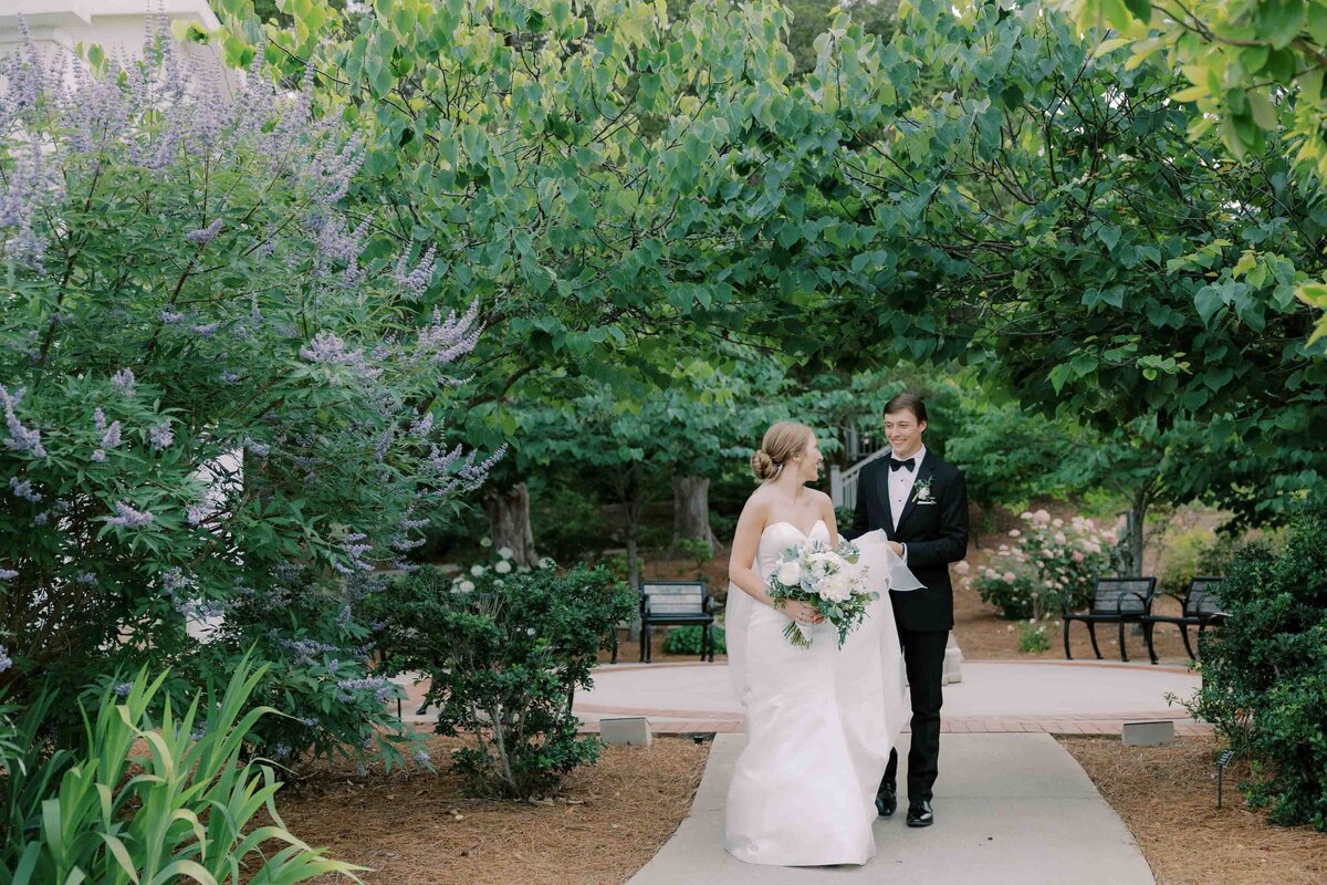 HuntsvilleBotanicalGardenWeddingSandersPortraits-28