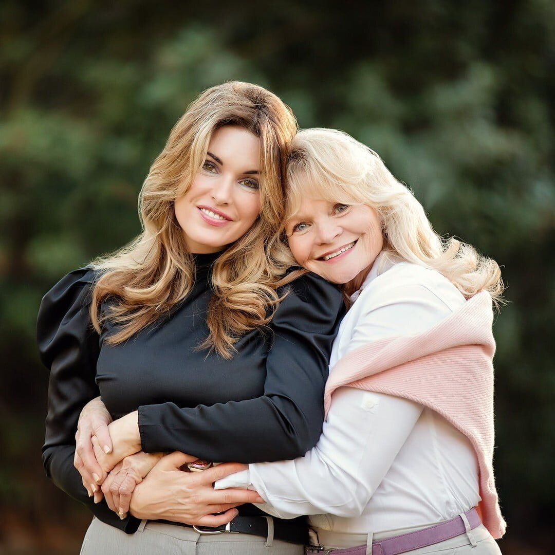 Mother-and-daughter-Pebble-Beach