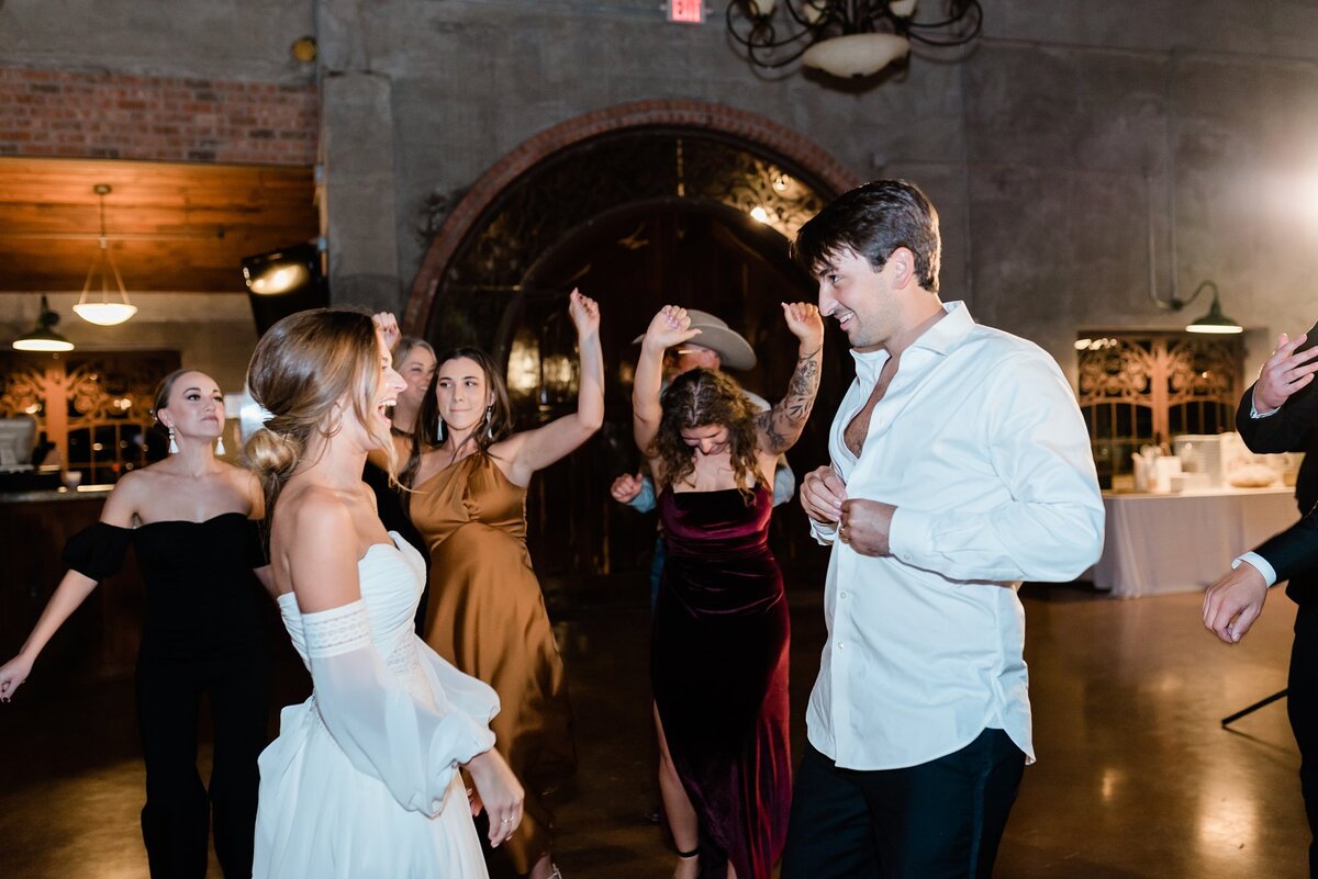 westernrootsandfallromancemorganandjimmysoldedobbinstationwedding81