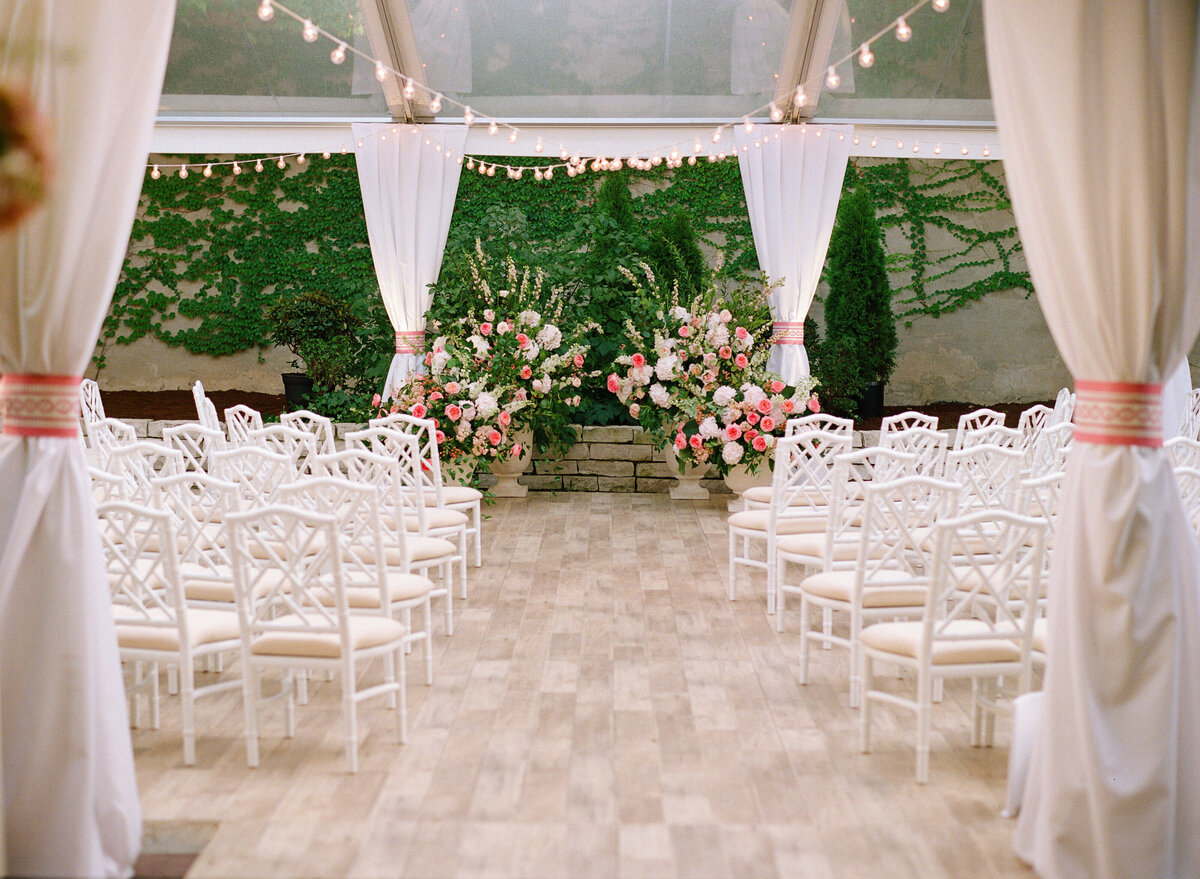 Chicago Illuminating Company Wedding with Pink Block Print Linens_14