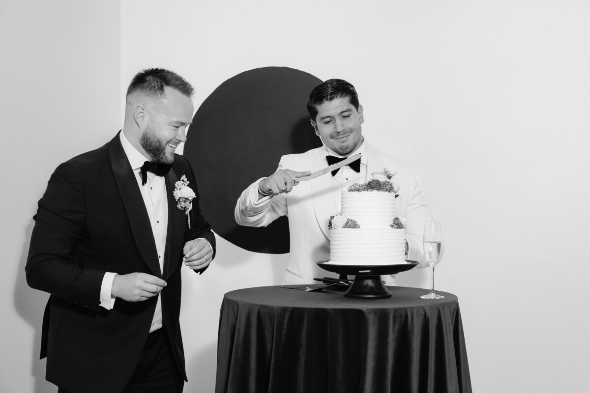 kathryn-mclaren-photo-the-polygon-vancovuer-queer-wedding-704