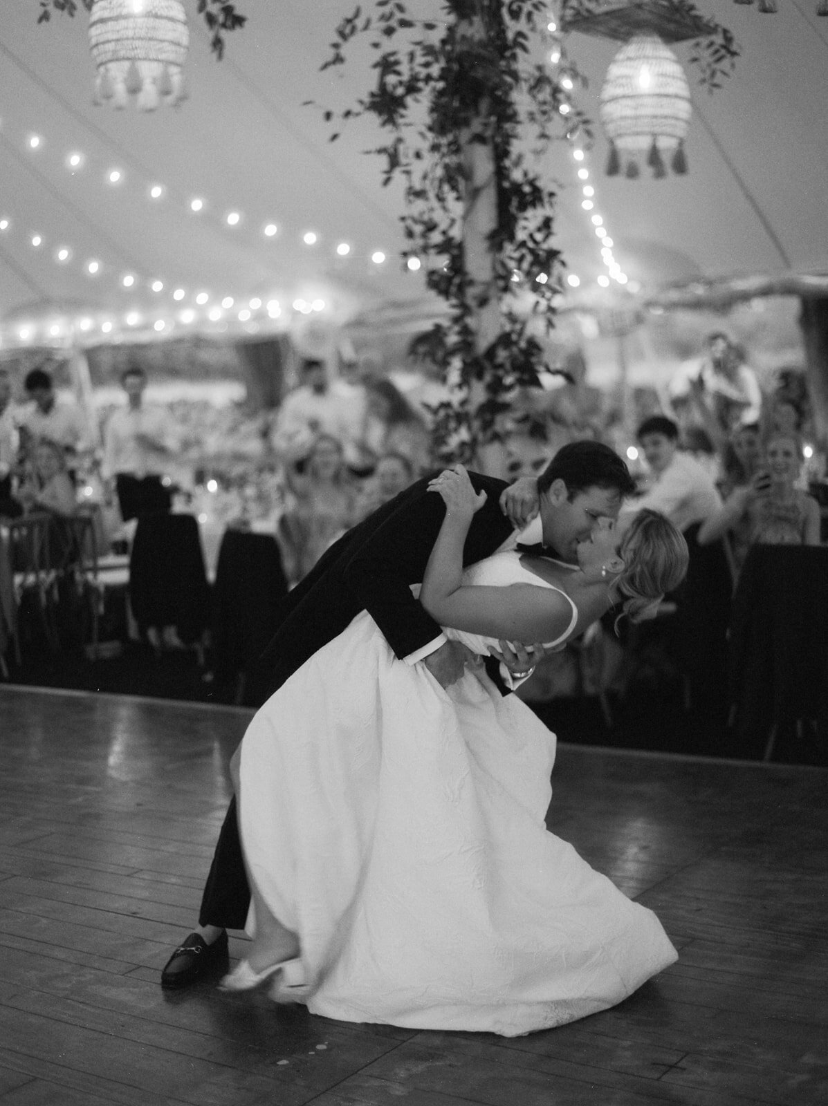 tented-wedding-at-stone-acres-farm-jen-strunk-events