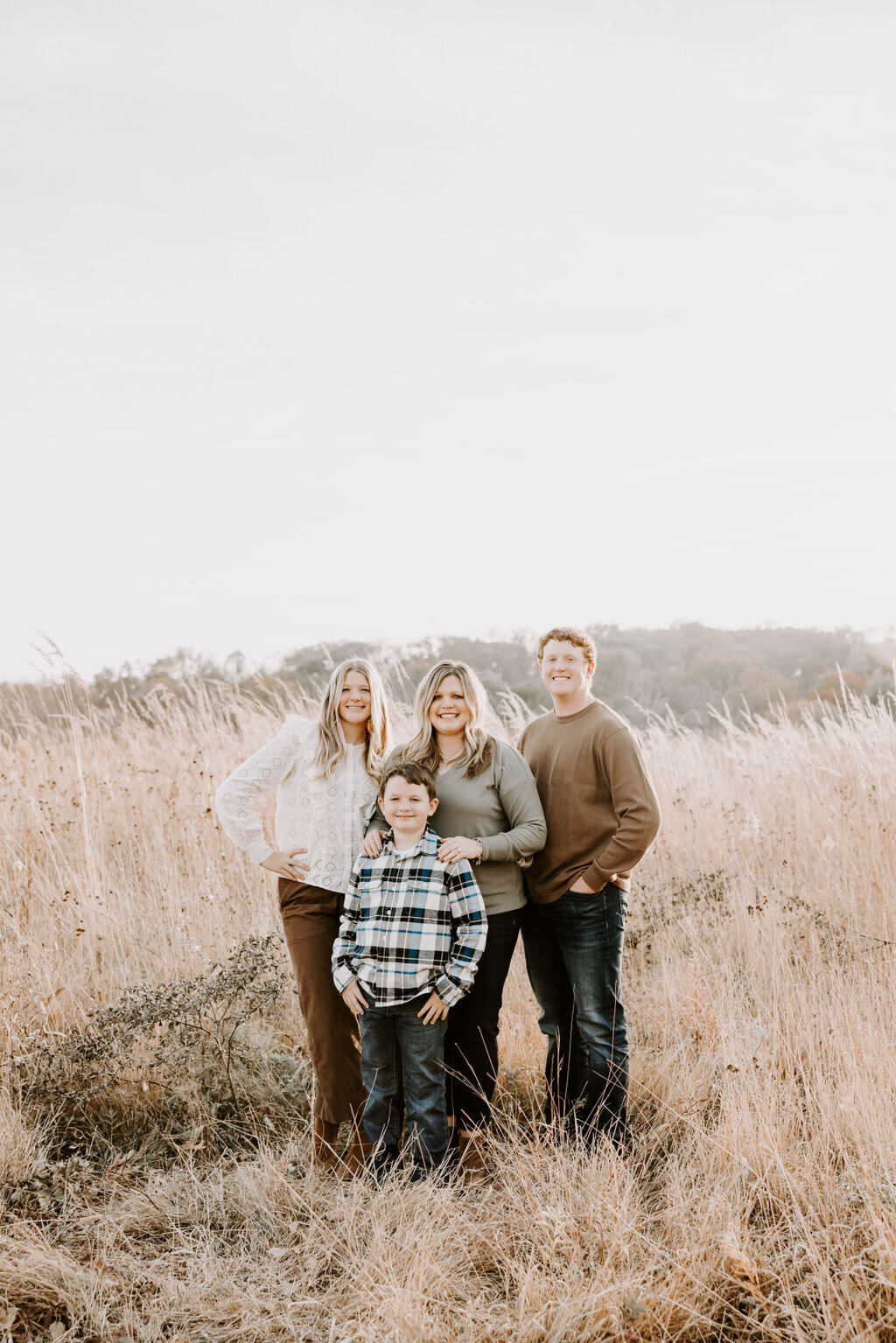 christina_ney_photography_wedding_engagement_lifestyle_photographer_dubuque_iowa_wedding_planning_assistance_adventurous_bold_laidback Family Photography15
