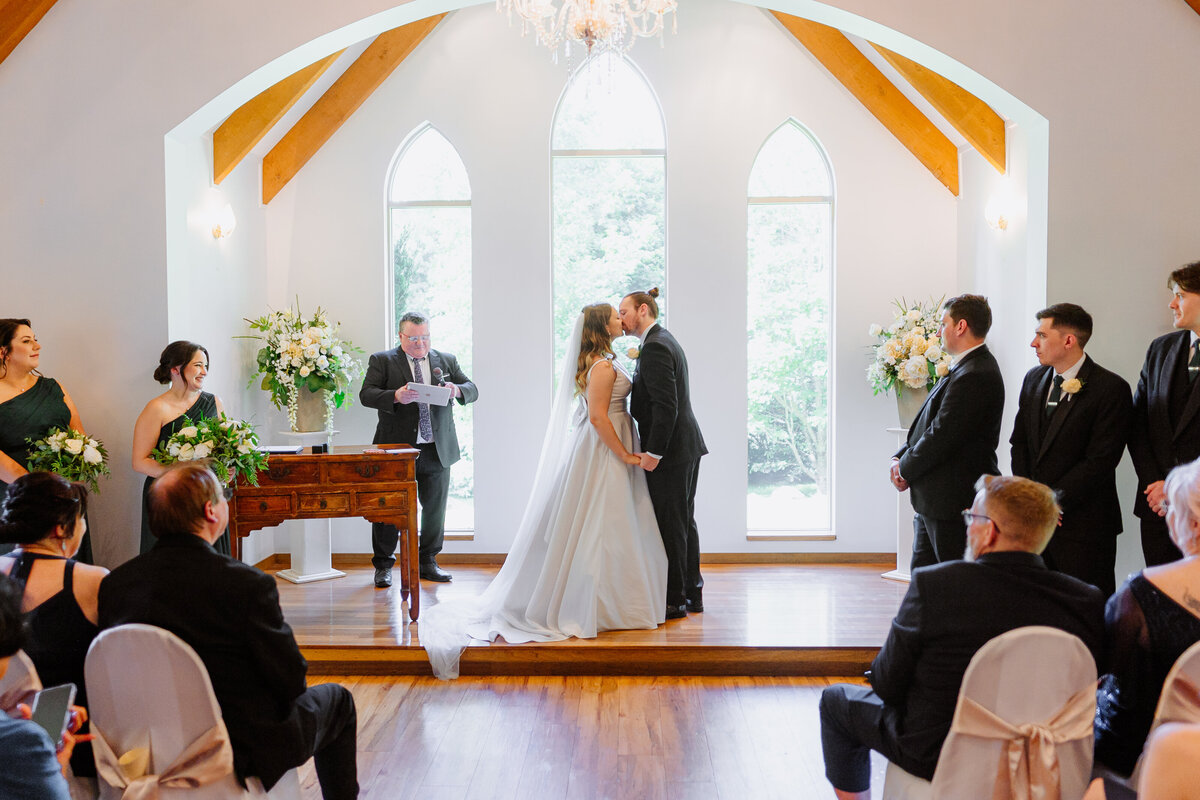 Cedar Creek Estate Wedding - M&C Sneak Peeks-19