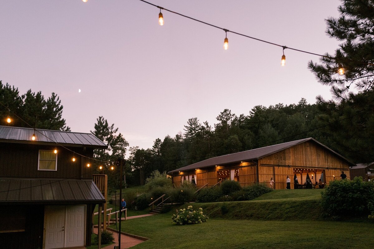 burlap-and-bells-wisconsin-wedding-venue-57