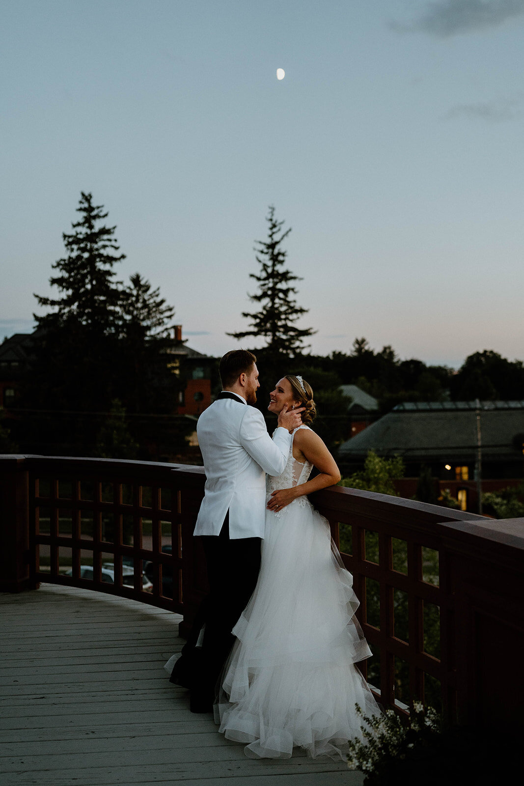 M+M-UVM-Alumni-House-wedding-allison-macy-photography-824_websize