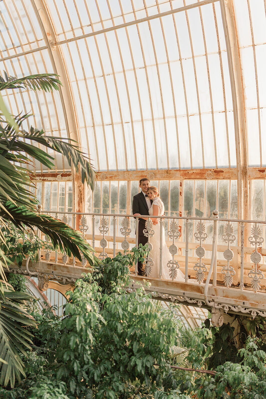 kew-gardens-wedding-portraits-min