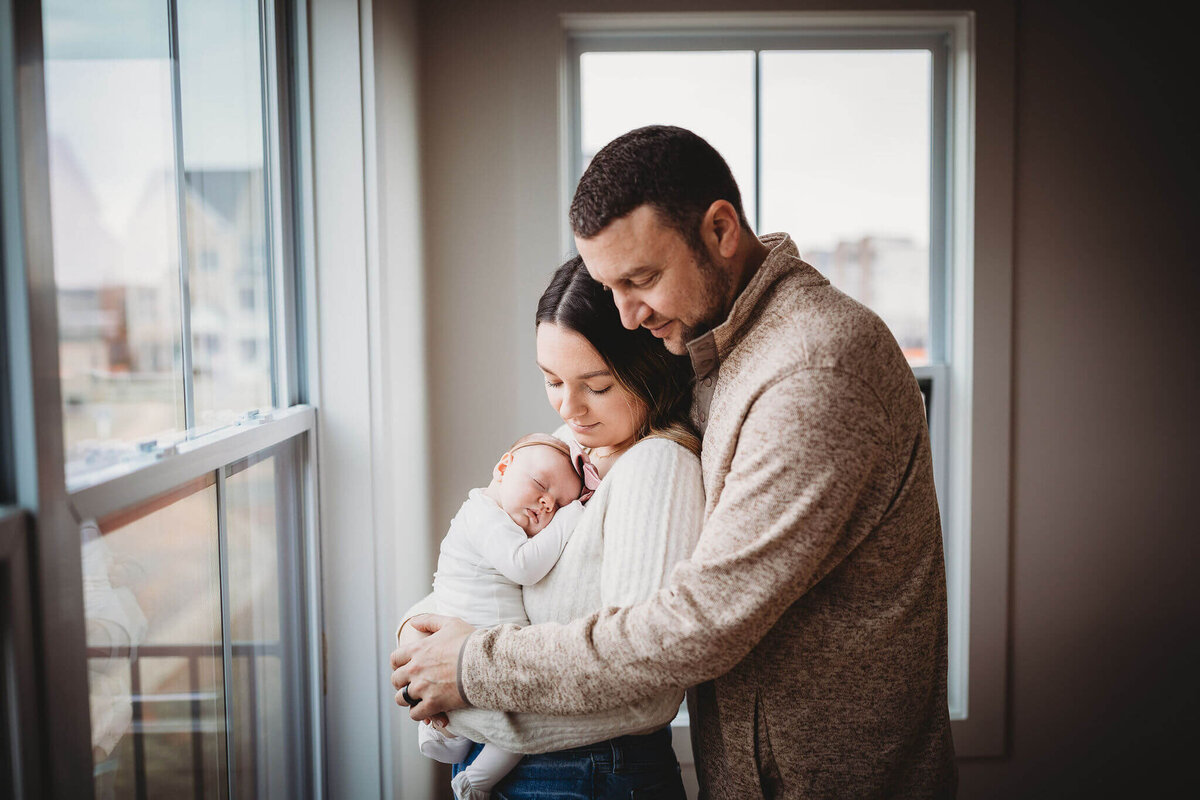 Harrisonburg-Newborn-Photographer-2-241