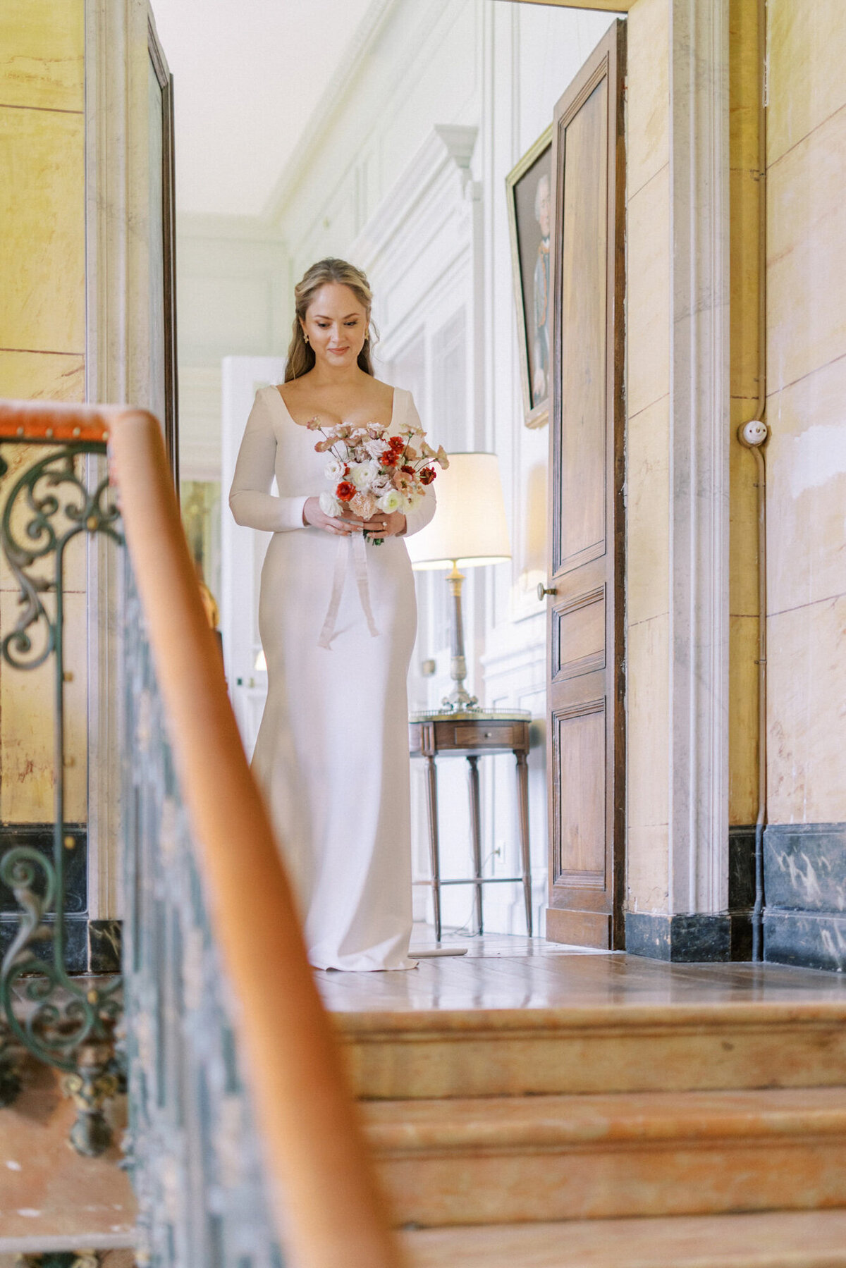 Maïlys Fortune Photography Husband Wife Wedding Weddings Photography France Switzerland Italy Timeless Dreamy Imagery Bilingual French English Destination Weddings Destination Wedding Provence French Riviera Paris Lake Como Tuscany51