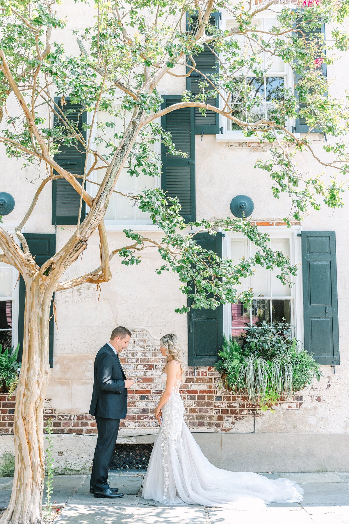 Charleston-Wedding-Photographers-Dana-Cubbage-Cedar-Room_0008