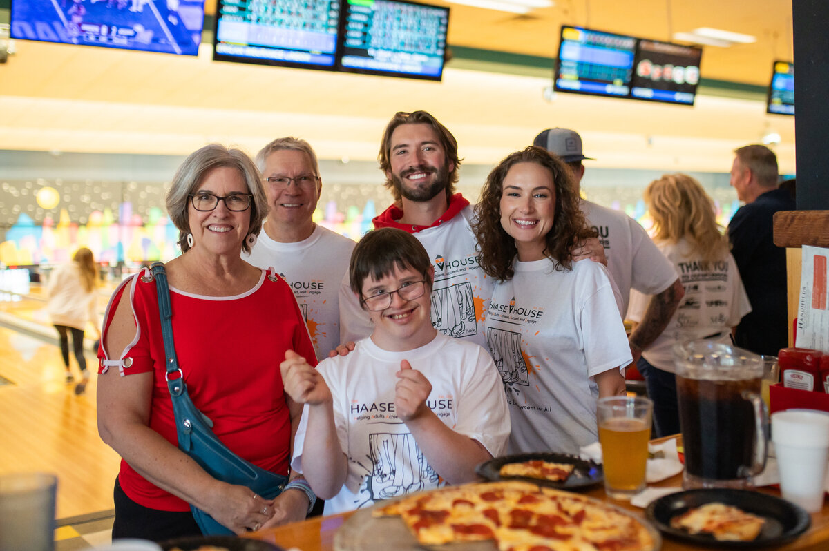 thh_bowling_fundraiser_011