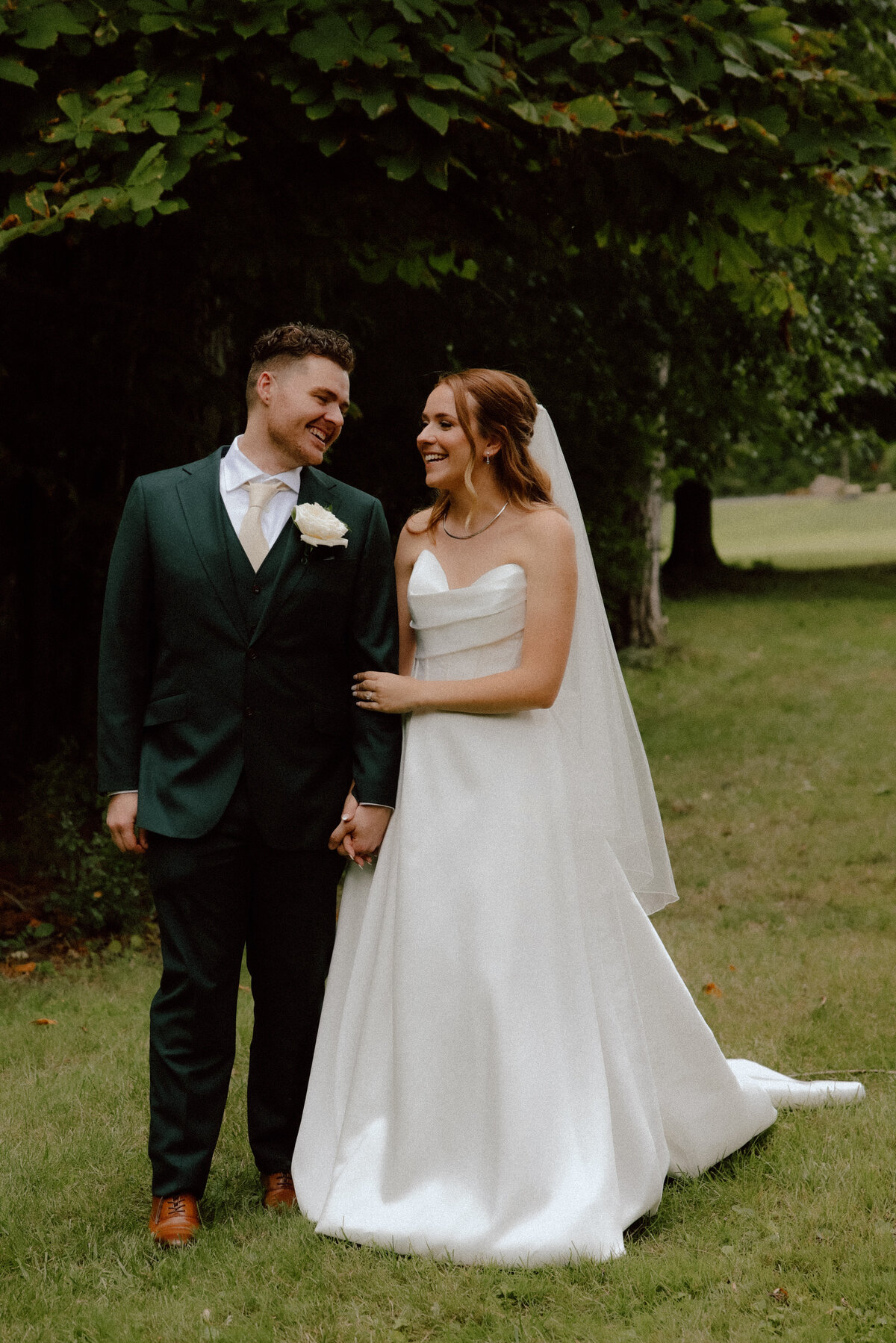 gabby-mike-buffalo-wedding-day-11