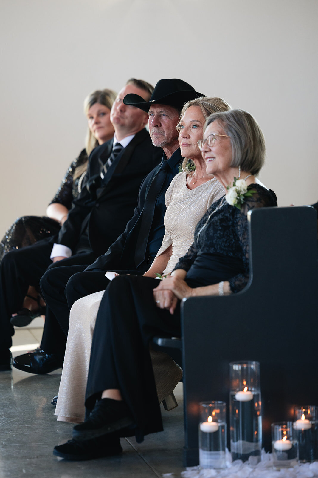 2025-10-11_DykesWeddingPreviews_MollyMurphyPhotography-57