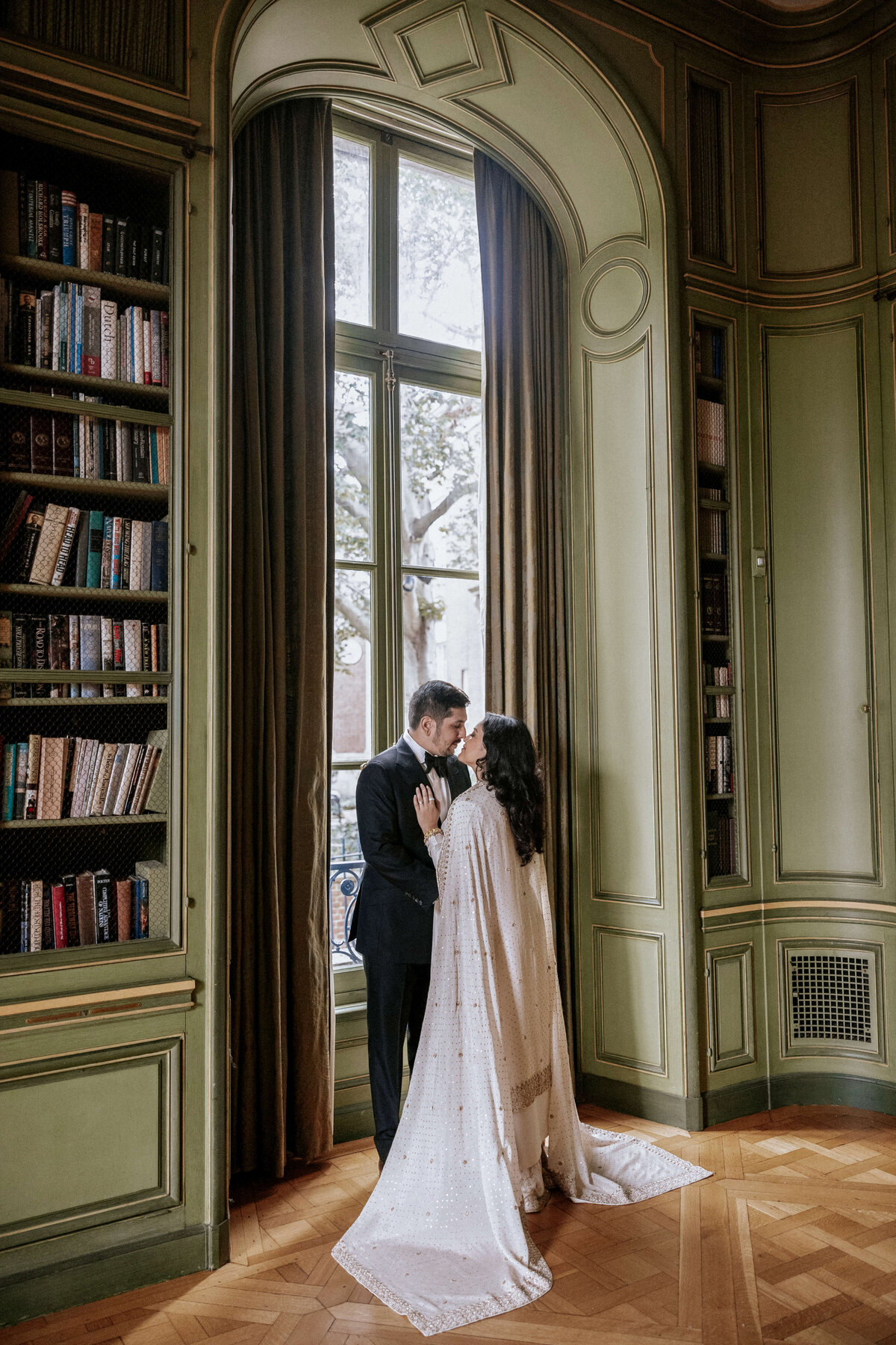 pakistani-wedding-elegant-library