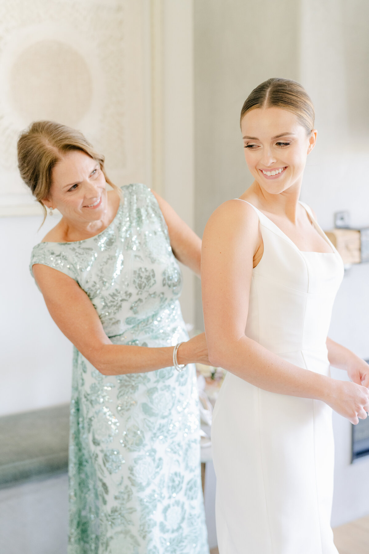 meganwelker-Jones-gettingready-54