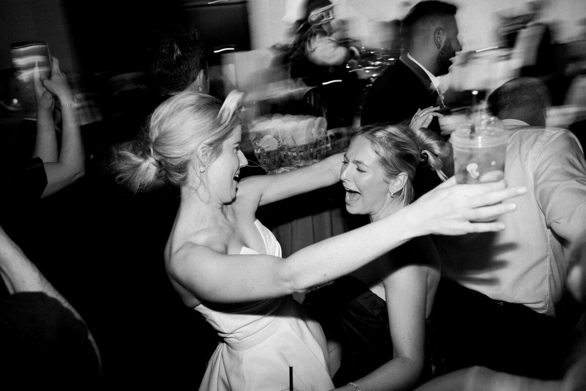 Grand Rapids Wedding Photographer JW Marriott810
