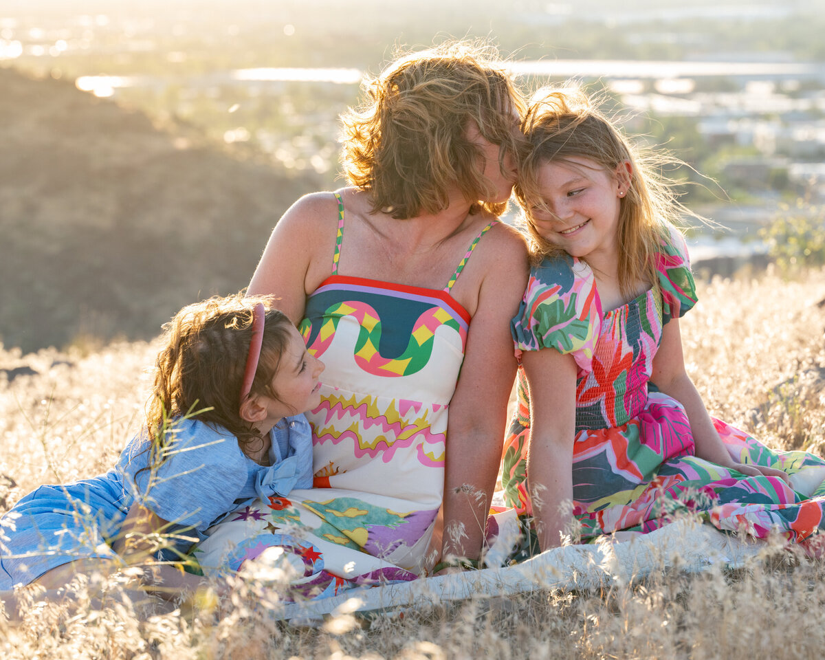 Contact Tommie Guy Photography | Reno Outdoor Portrait Spec.