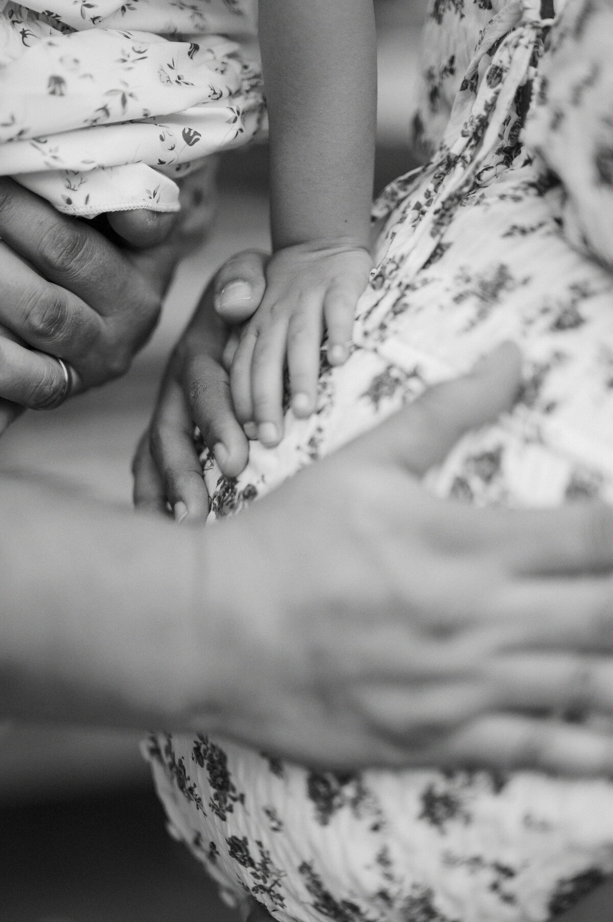 maternity details shot during family maternity session