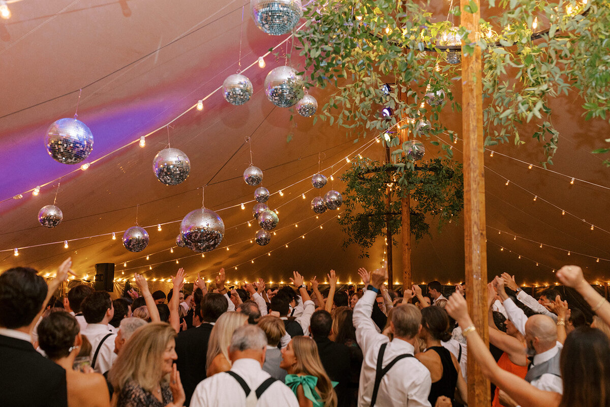 Martha's Vineyard Wedding Weekend-By Halie Wedding Photography-IT20230923-PREVIEW-98
