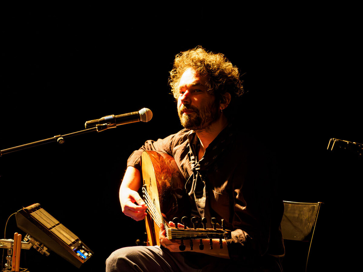 MATTEA Idée originale, interprétation Alexandra Lacour : texte Laura Léoni : mise en scène Sébastien Bonnabel : concept musical et sonore Alexandra Lacour, Ulysse Chaffin_4080021-Enhanced-NR