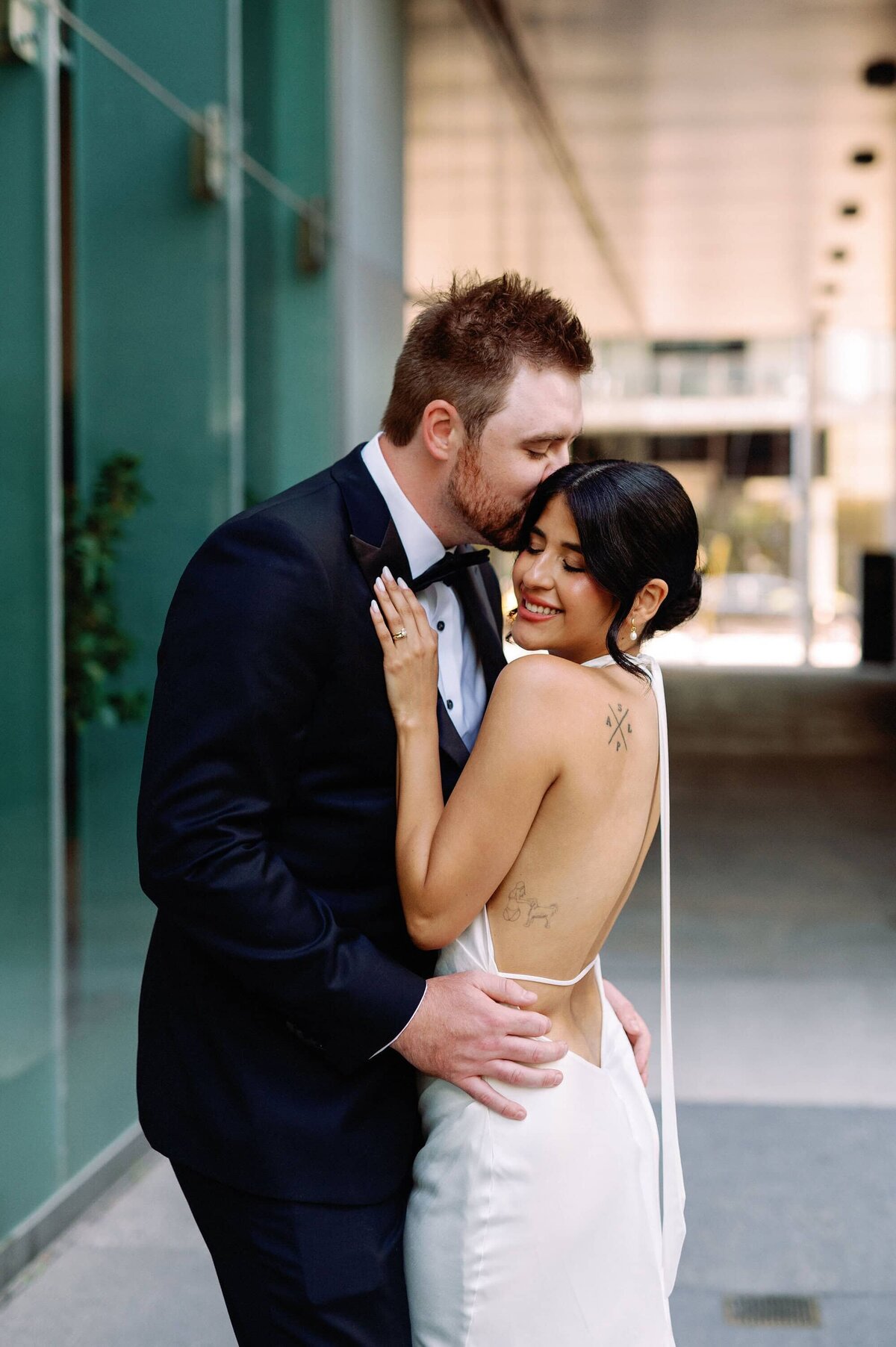 1HotelTorontoWeddingFirstLook-174